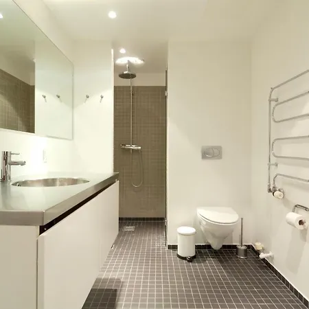 Beautiful Apt Near The Harbour